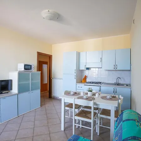 Smith 2b * Llido Degli Estensi